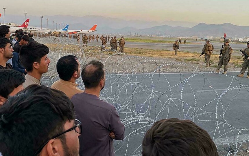 Sân bay Kabul (Afghanistan) vẫn đối mặt với nguy cơ khủng bố bằng bom hoặc rocket